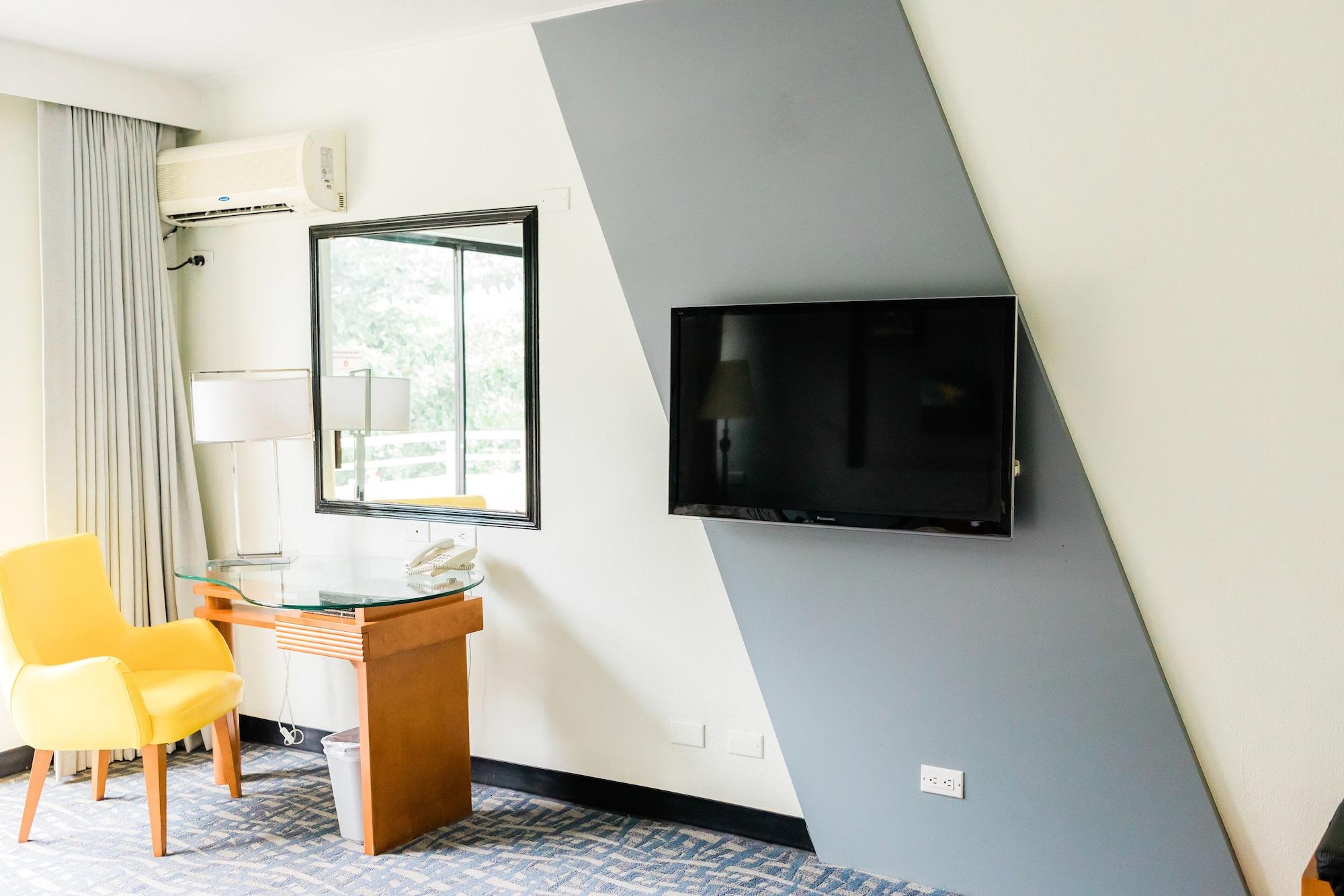 Century Hotel Garapan Zewnętrze zdjęcie
